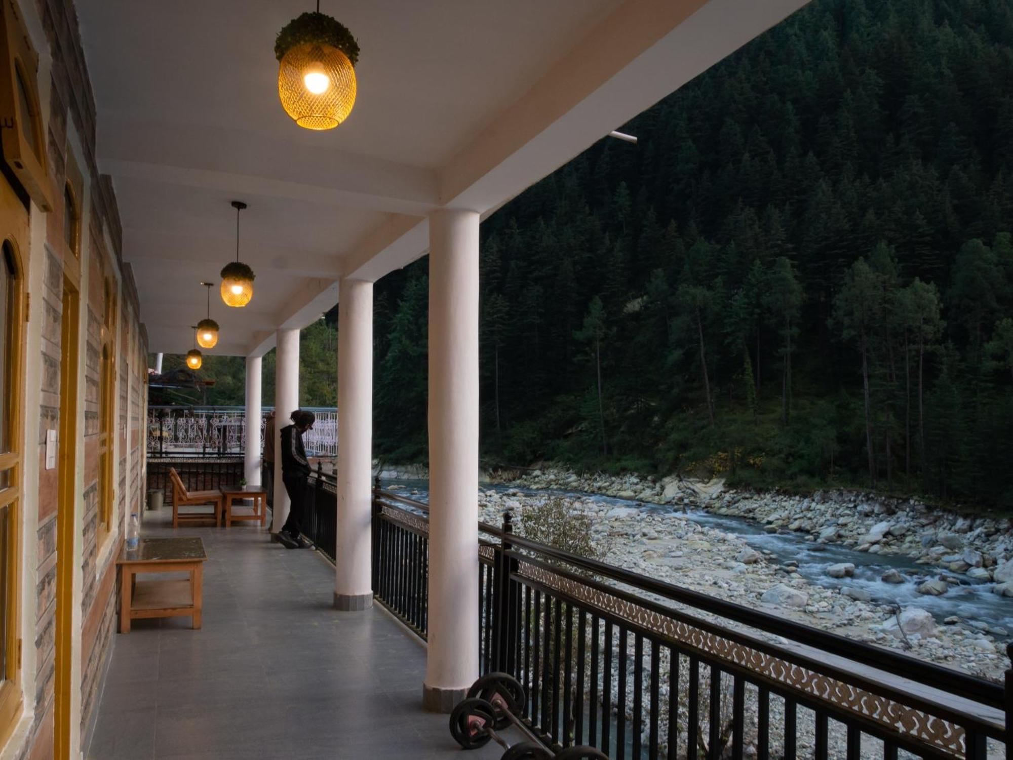 Wabi Sabi Riverside Hostel Kasol Exterior foto